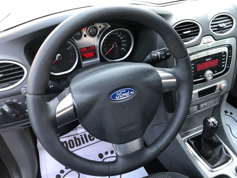 Ford Focus 1.6b 116ks, снимка 14 - Автомобили и джипове - 41333481