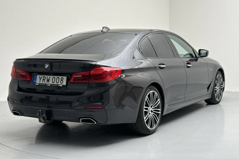 BMW 520 d M-sport , снимка 3 - Автомобили и джипове - 48796017