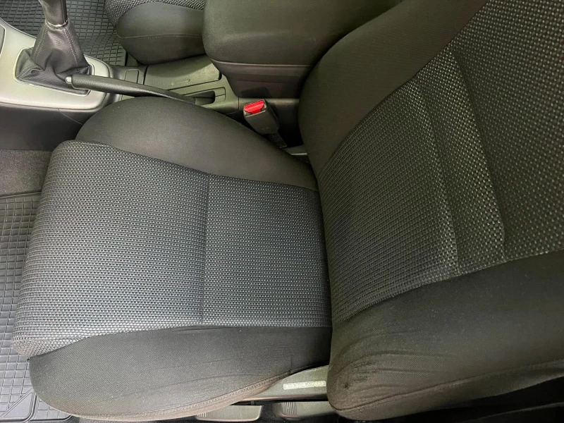 Toyota Avensis 2.0VVT-i FACELIFT/NAVI/KLIMATRONIK/UNIKAT, снимка 11 - Автомобили и джипове - 46130097