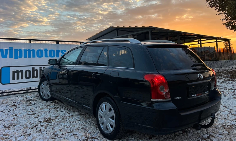 Toyota Avensis 2.0VVT-i FACELIFT/NAVI/KLIMATRONIK/UNIKAT, снимка 4 - Автомобили и джипове - 46130097