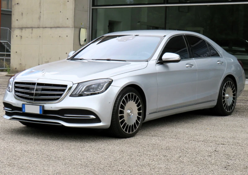 Mercedes-Benz S 560 4MATIC PREMIUM , снимка 2 - Автомобили и джипове - 47333846