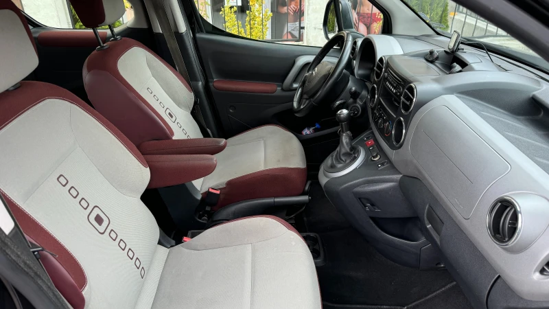 Citroen Berlingo 1.6 бензин/газ, снимка 7 - Автомобили и джипове - 47991203