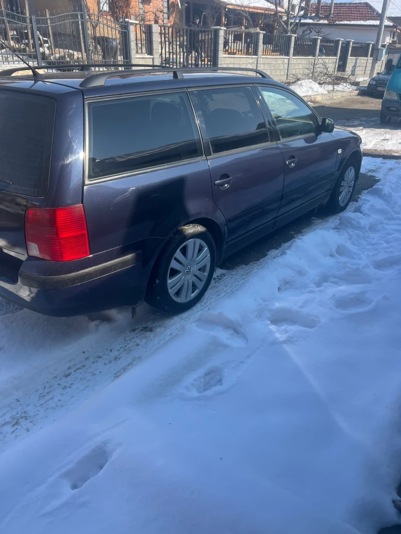 VW Passat, снимка 4 - Автомобили и джипове - 49248094