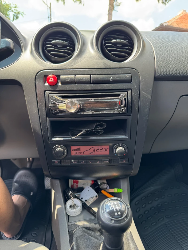 Seat Cordoba 1.4, 16V, снимка 10 - Автомобили и джипове - 52669952