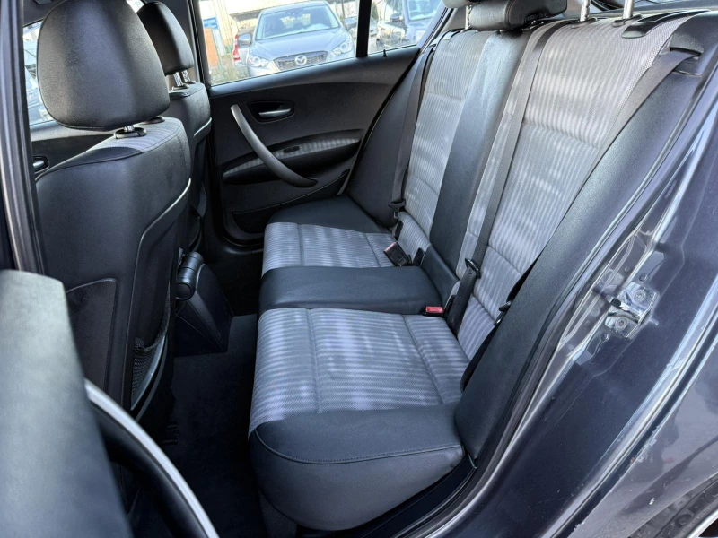 BMW 120 2.0D 163kсо КОЖА, снимка 14 - Автомобили и джипове - 52694077