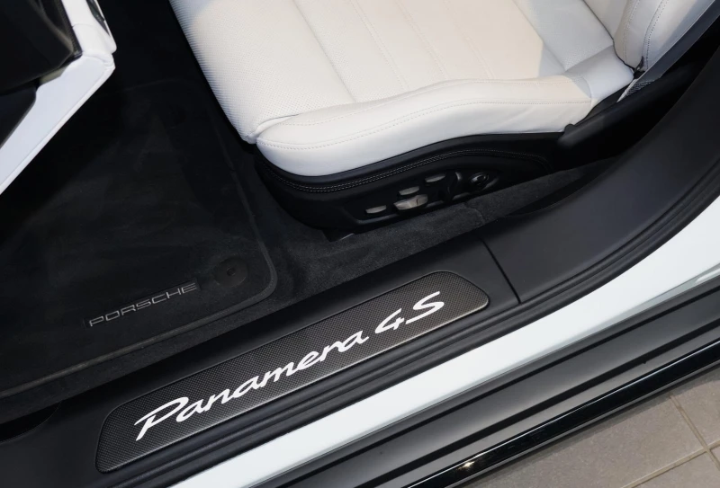 Porsche Panamera 4S E-HYBRID/FACELIFT/CARBON/SPORT DESIGN/BOSE/PANO, снимка 7 - Автомобили и джипове - 53111009