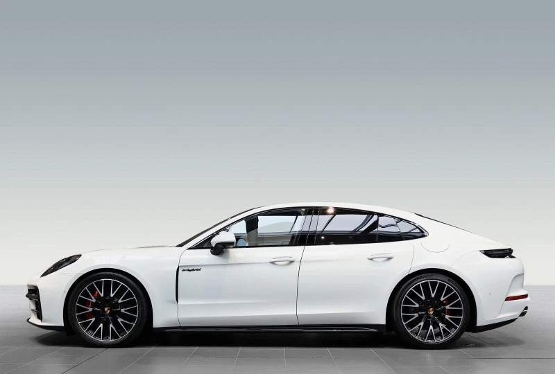 Porsche Panamera 4S E-HYBRID/FACELIFT/CARBON/SPORT DESIGN/BOSE/PANO, снимка 4 - Автомобили и джипове - 53111009
