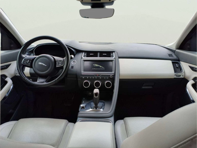 Jaguar E-pace 2.0, снимка 10 - Автомобили и джипове - 53268482