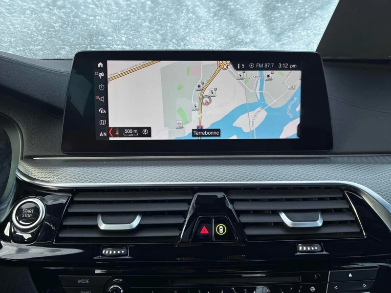 BMW 530E * xDrive * iPerformance * 360 * ПОДГРЕВИ, снимка 9 - Автомобили и джипове - 53344518