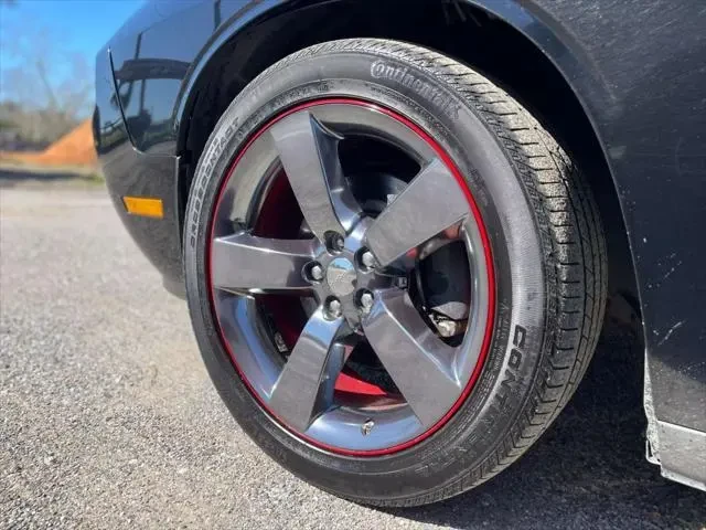 Dodge Challenger SXT - изображение 9