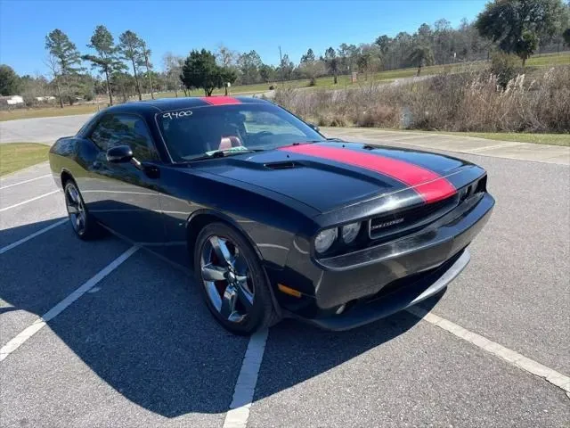 Dodge Challenger SXT - изображение 2