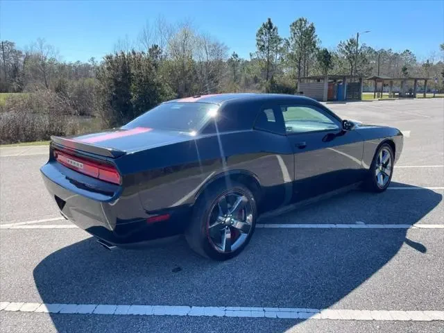 Dodge Challenger SXT - изображение 6