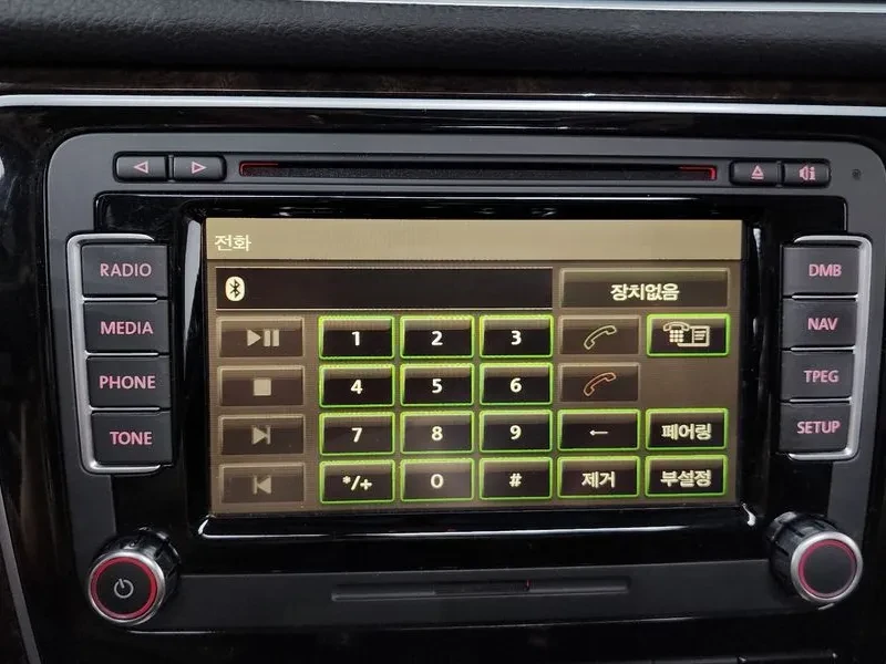 VW Passat 2.0 TDI, снимка 17 - Автомобили и джипове - 54298616