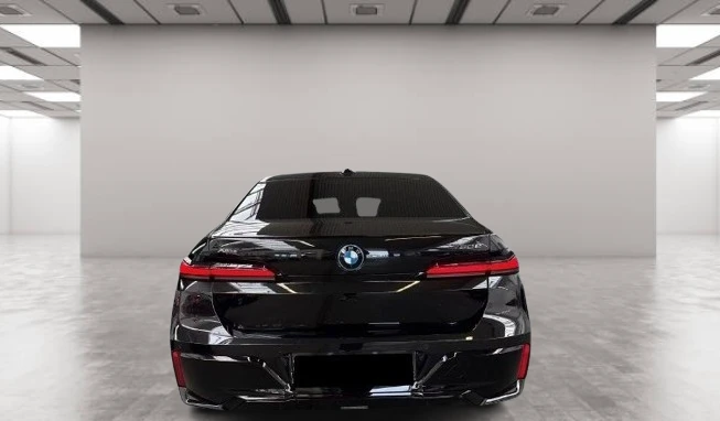 BMW 750 e xDrive = Executive = Гаранция, снимка 2 - Автомобили и джипове - 55890221