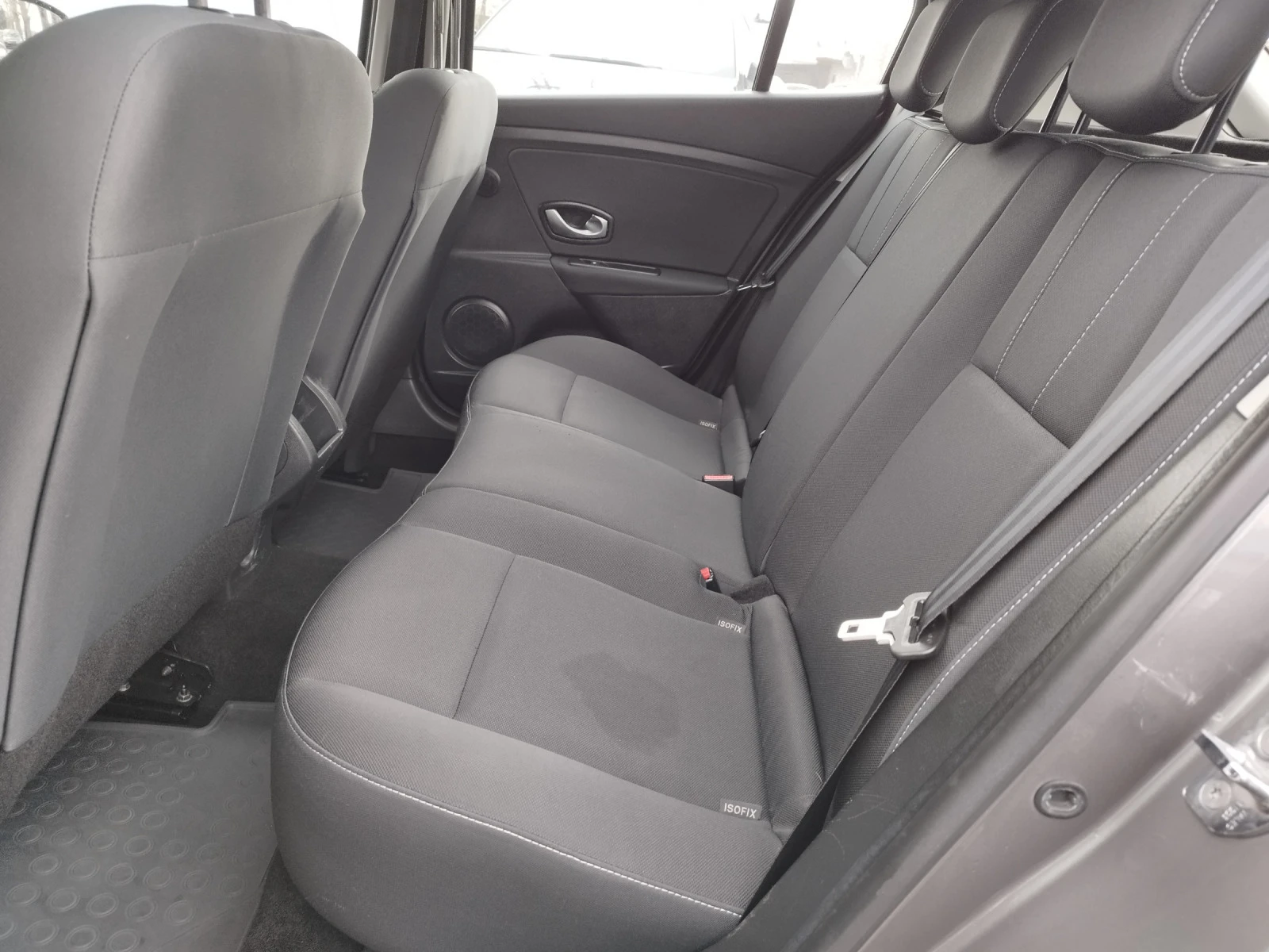 Renault Megane 1.9DCI 131k.s.NAVI | Mobile.bg — изображение 12