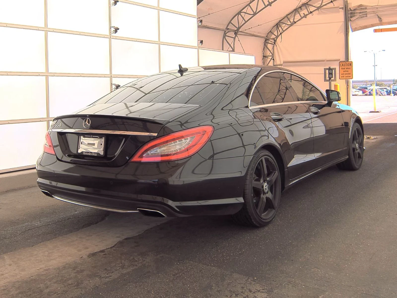 Mercedes-Benz CLS 550 OBDUH* LANE ASSIST* PANO* MASSAGES* HARMAN*  - изображение 4