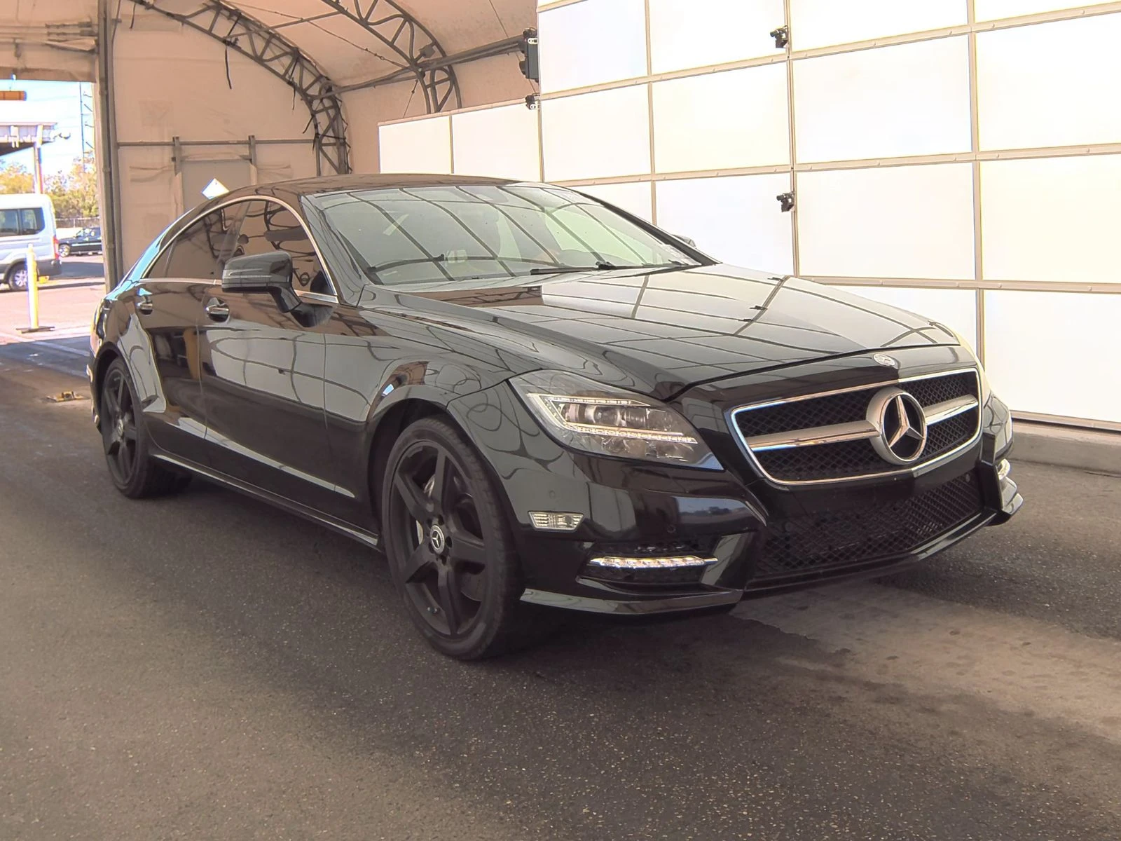 Mercedes-Benz CLS 550 OBDUH* LANE ASSIST* PANO* MASSAGES* HARMAN*  - изображение 3