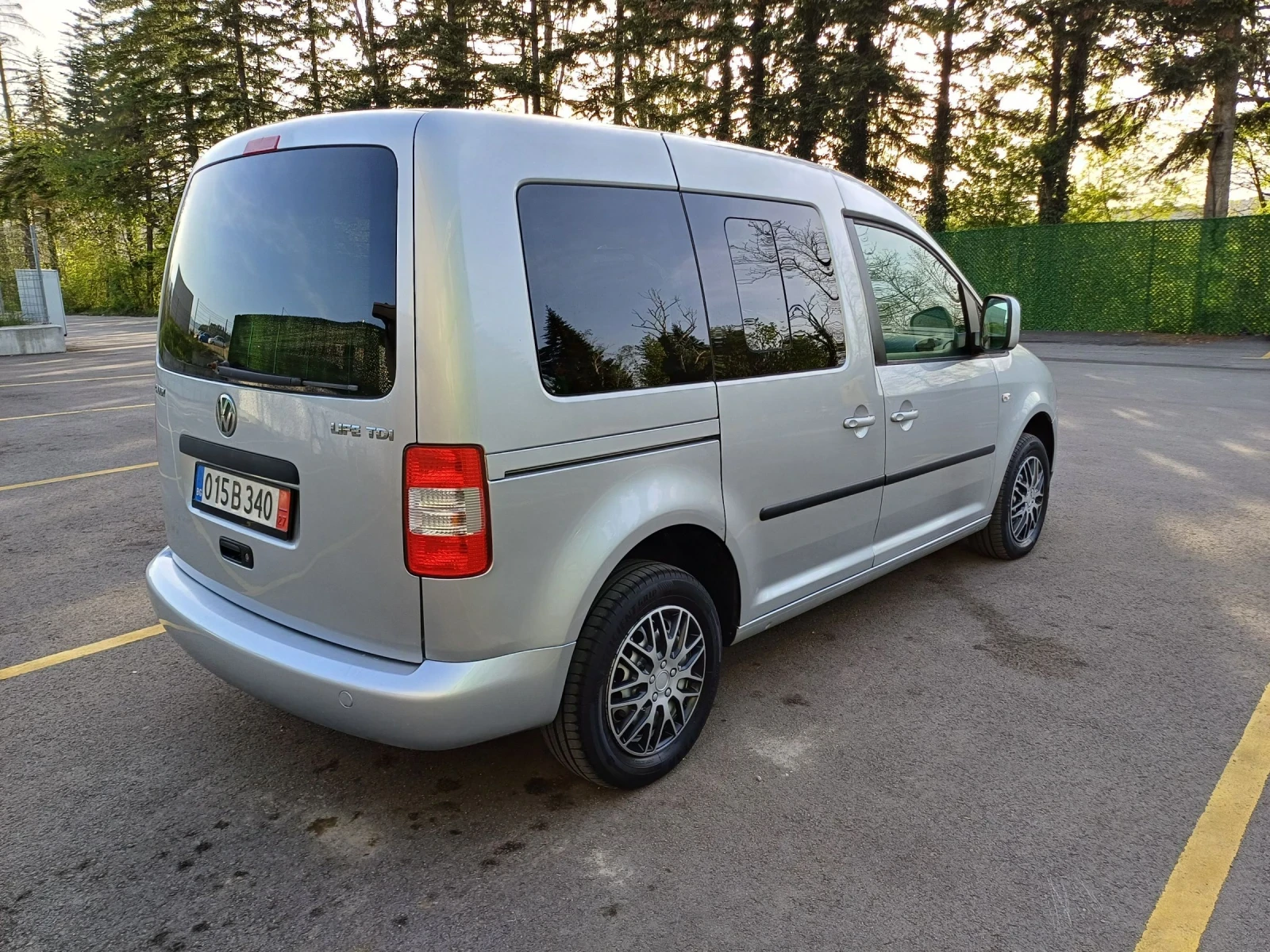 VW Caddy LIFE - изображение 5
