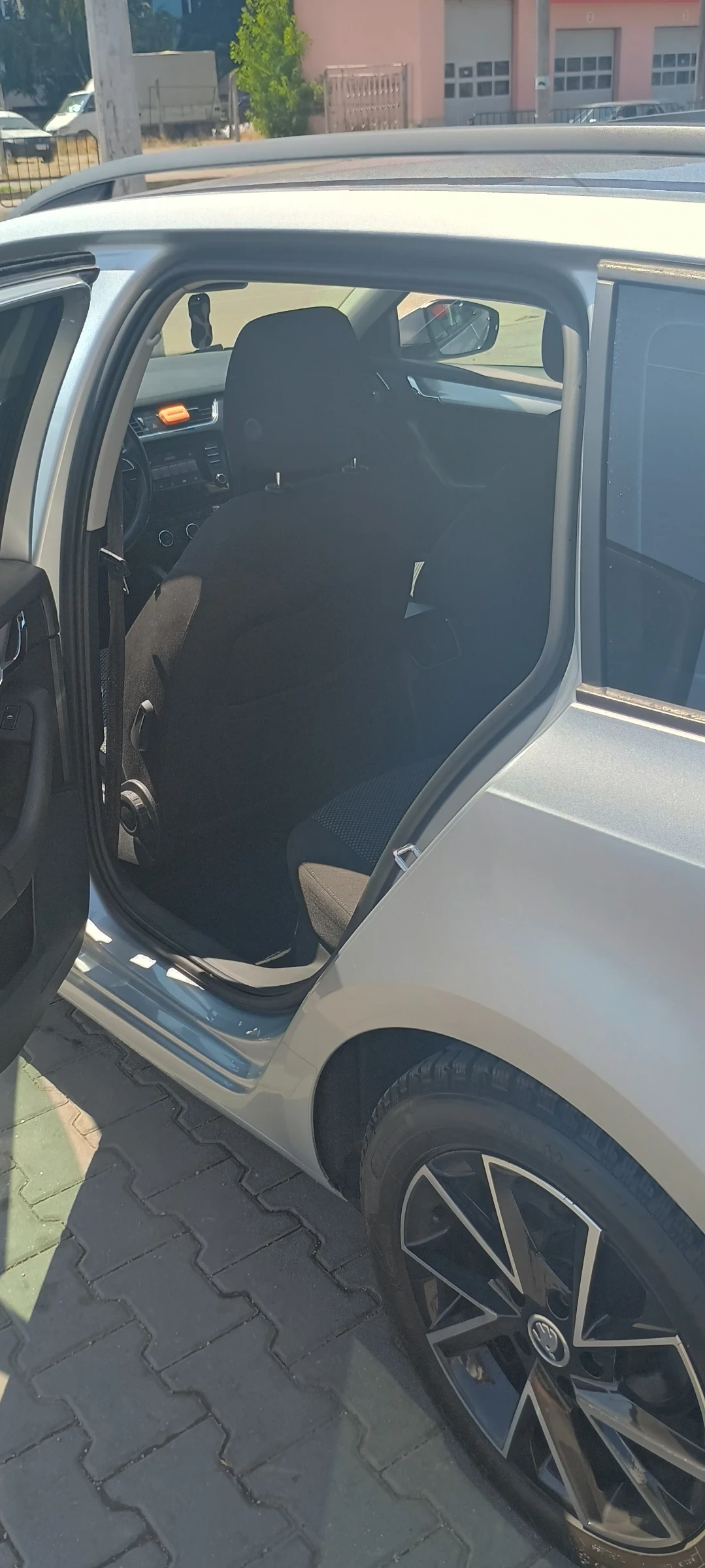 Skoda Octavia Перфектна  | Mobile.bg — изображение 13