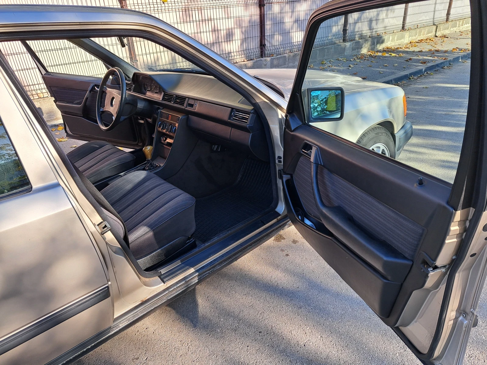 Mercedes-Benz 124 | Mobile.bg   7