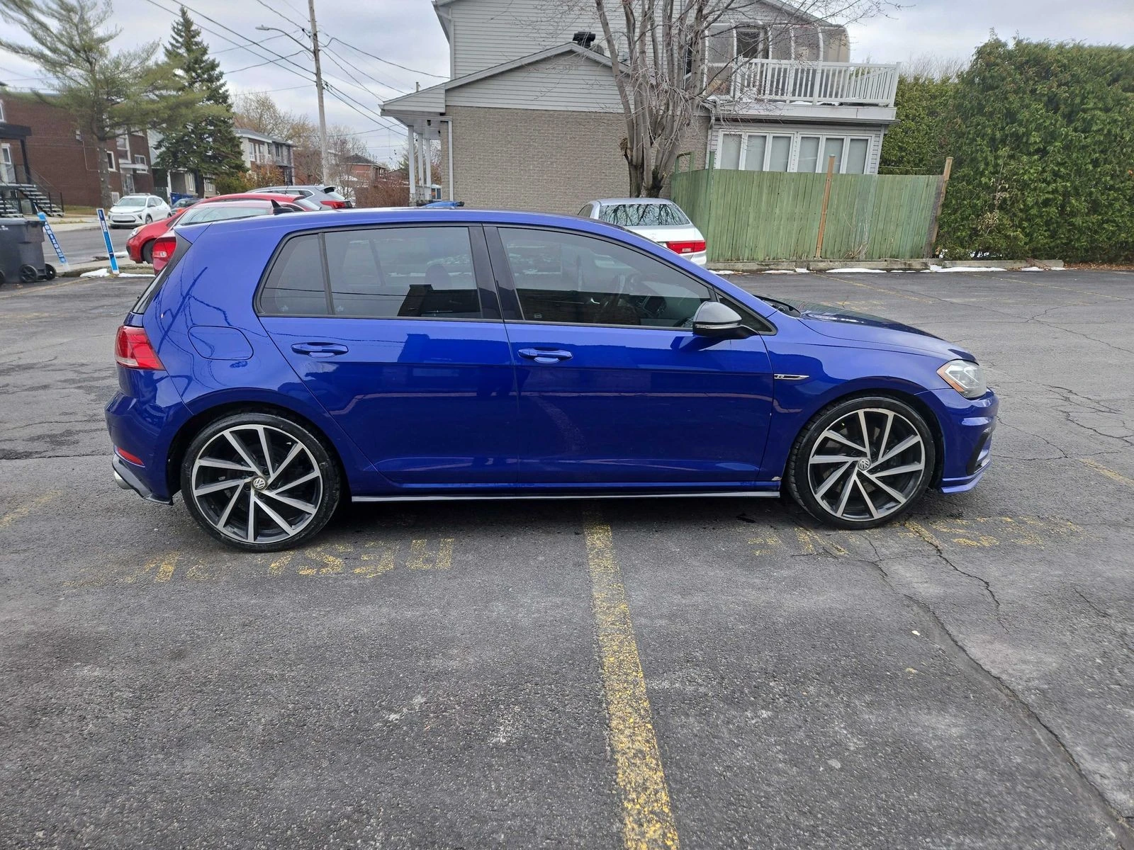 VW Golf R CARFAX    | Mobile.bg   5