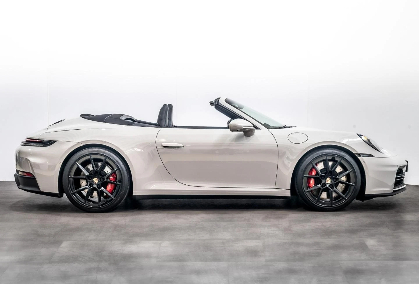 Porsche 911 992.2 CARRERA S CABRIO/SPORT CHRONO/BOSE/MATRIX/ - изображение 8