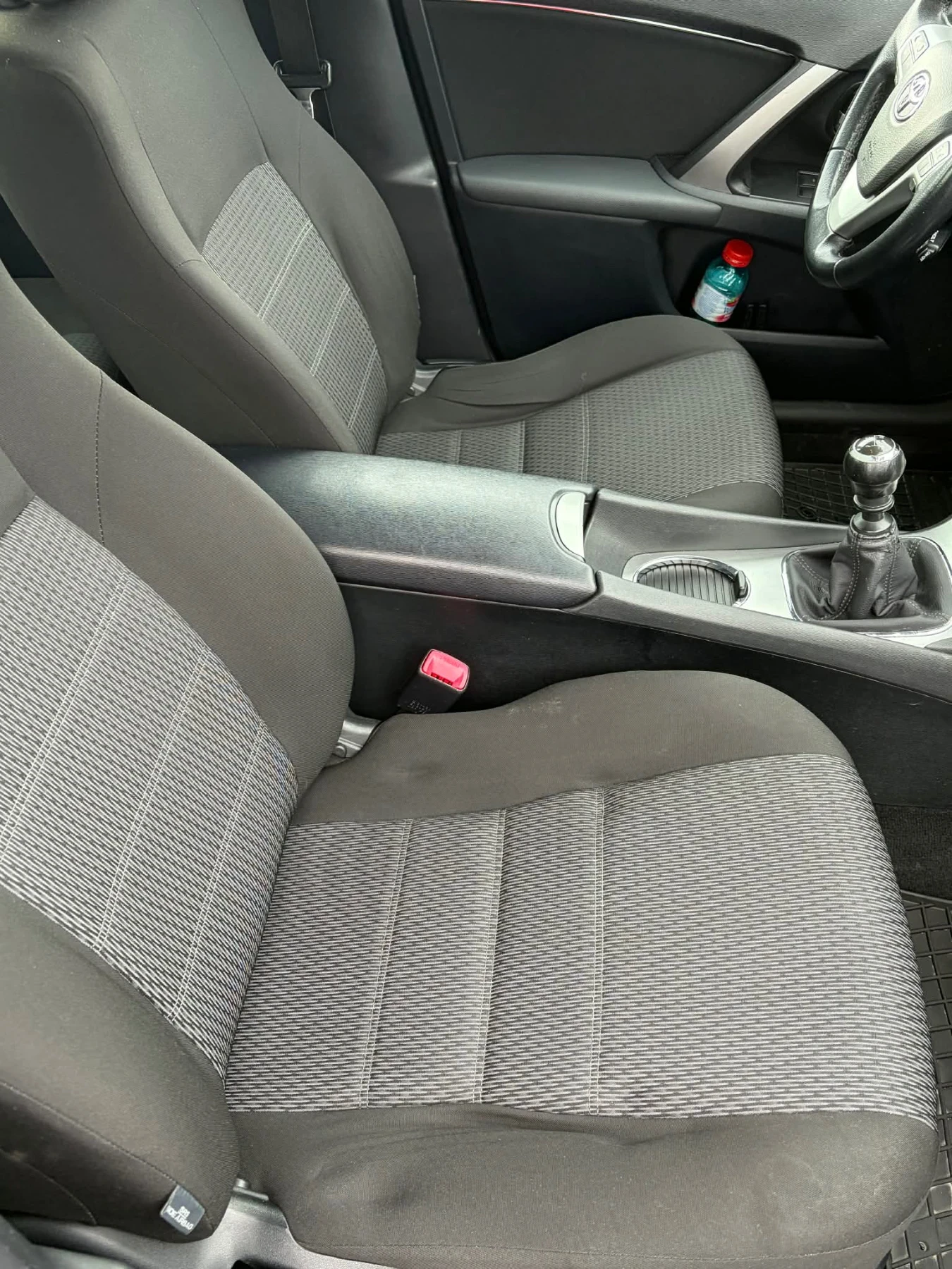 Toyota Avensis | Mobile.bg � ����������� 10