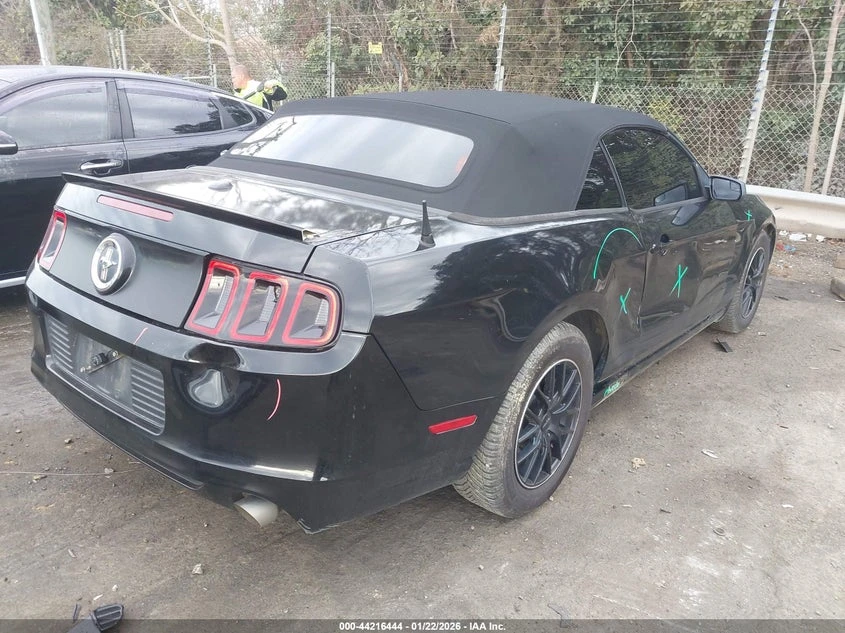 Ford Mustang V6 Premium - изображение 4