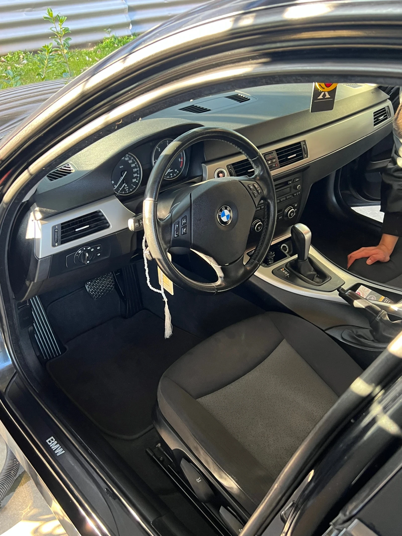 BMW 320, снимка 6 - Автомобили и джипове - 54161501