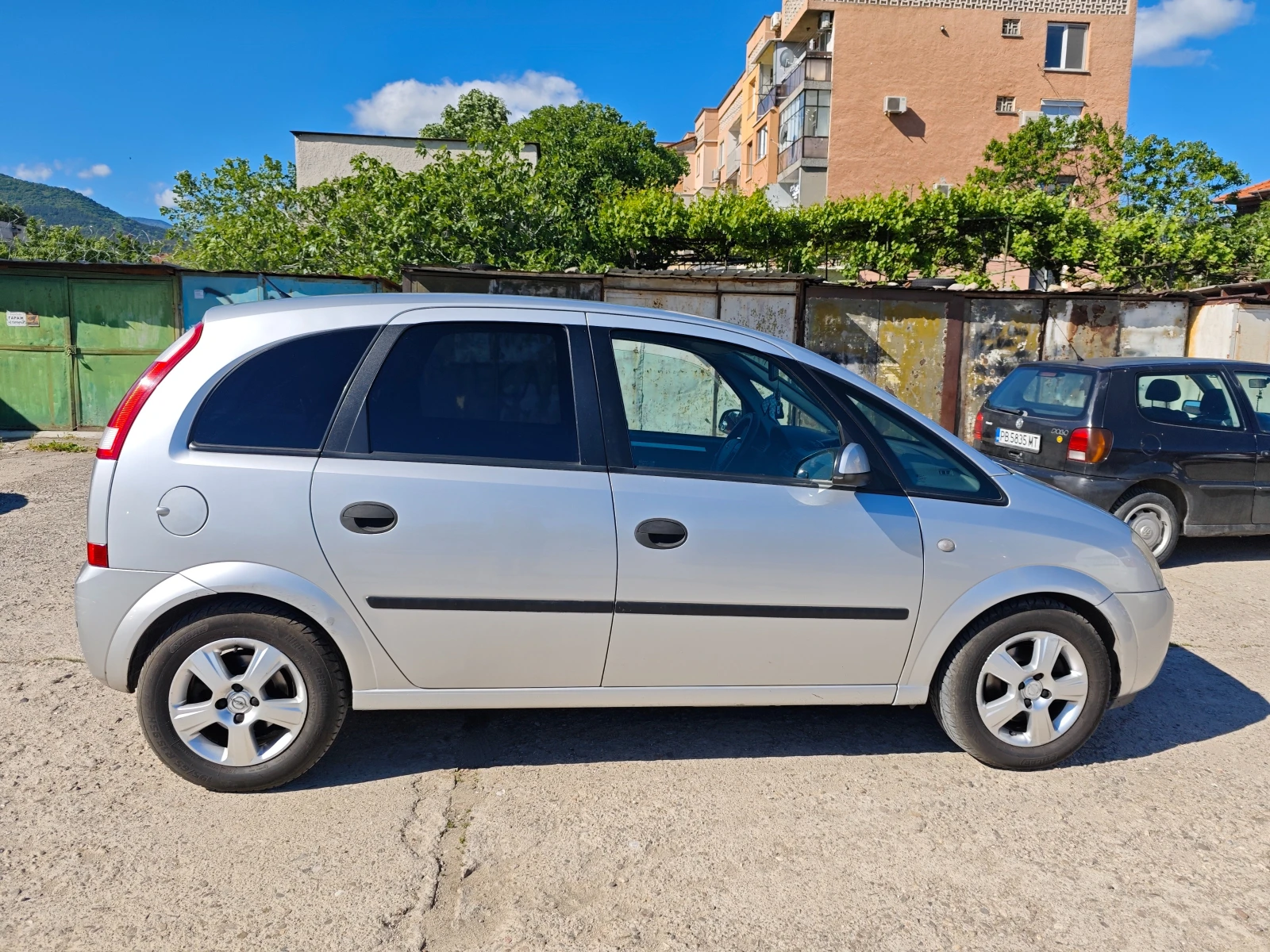 Opel Meriva 1.6 Газ * клима* , снимка 4 - Автомобили и джипове - 54589893