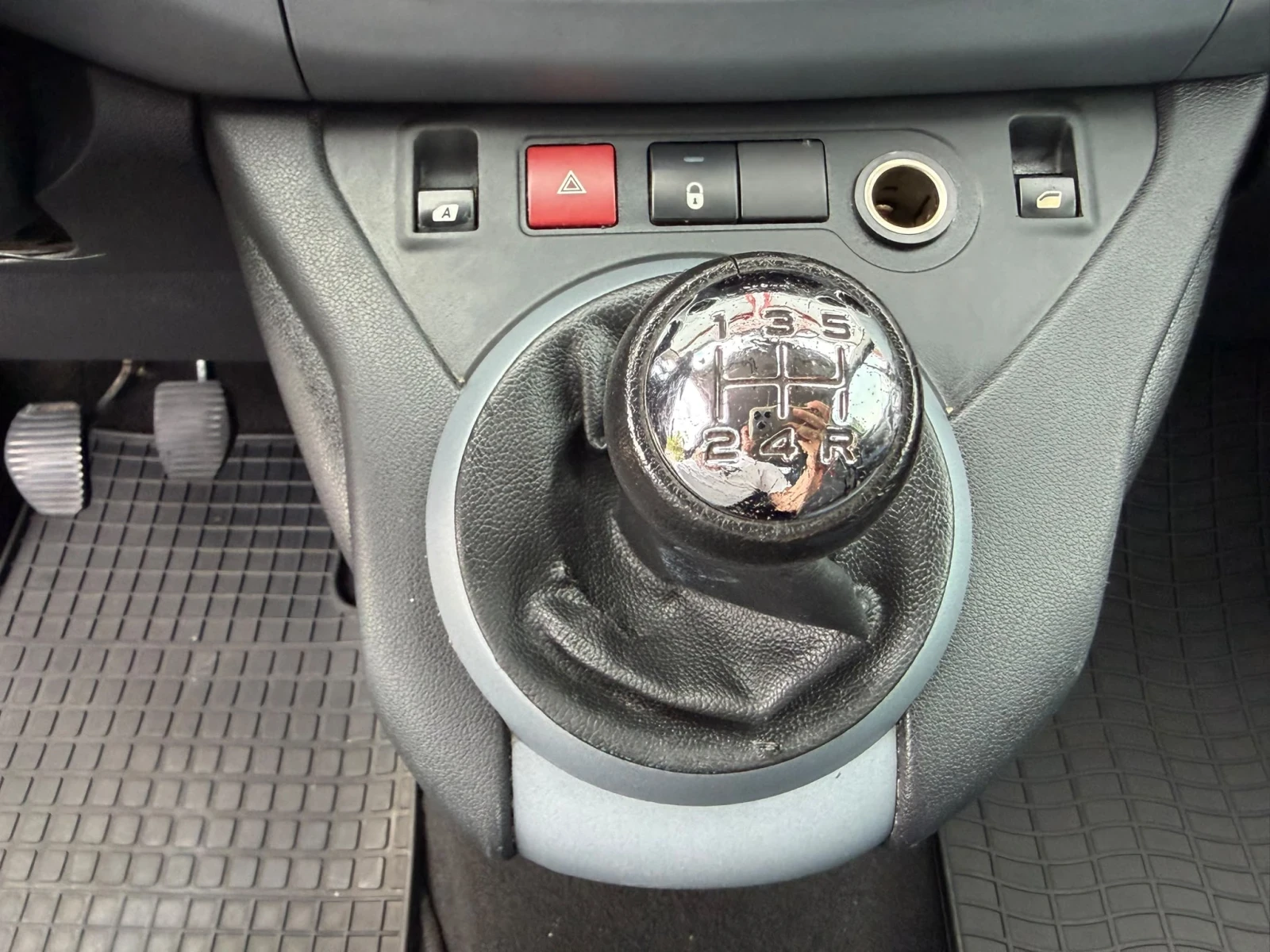Citroen Berlingo 1.6HDI KLIMATIK EVRO 5A ЛИЗИНГ!!!, снимка 17 - Автомобили и джипове - 55103900