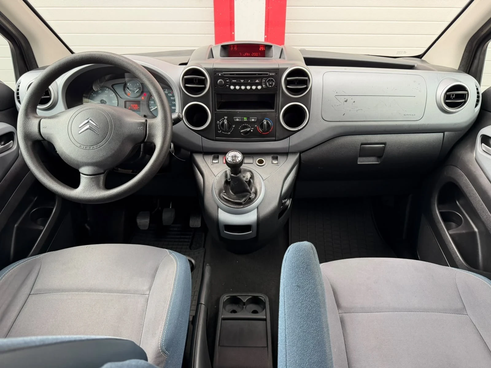 Citroen Berlingo 1.6HDI KLIMATIK EVRO 5A ЛИЗИНГ!!!, снимка 14 - Автомобили и джипове - 55103900