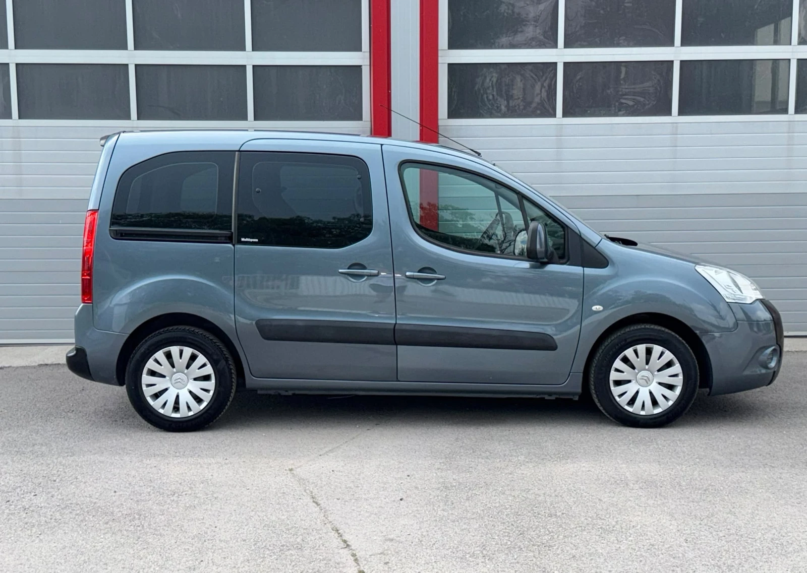 Citroen Berlingo 1.6HDI KLIMATIK EVRO 5A ЛИЗИНГ!!!, снимка 7 - Автомобили и джипове - 55103900