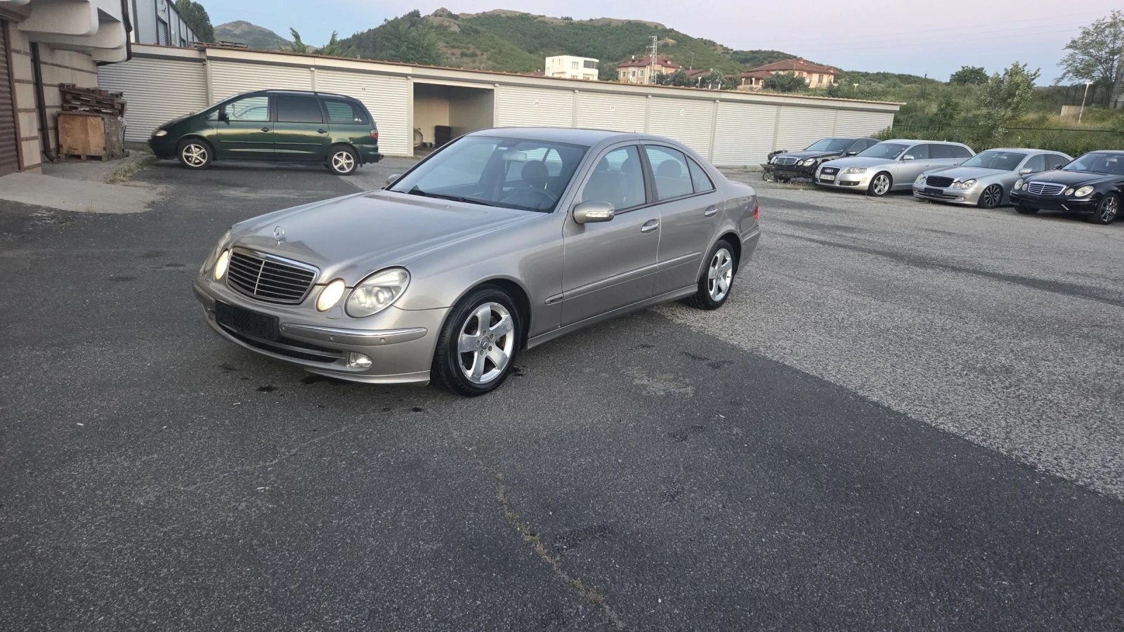 Mercedes-Benz E 320 Barter, снимка 17 - Автомобили и джипове - 55434632
