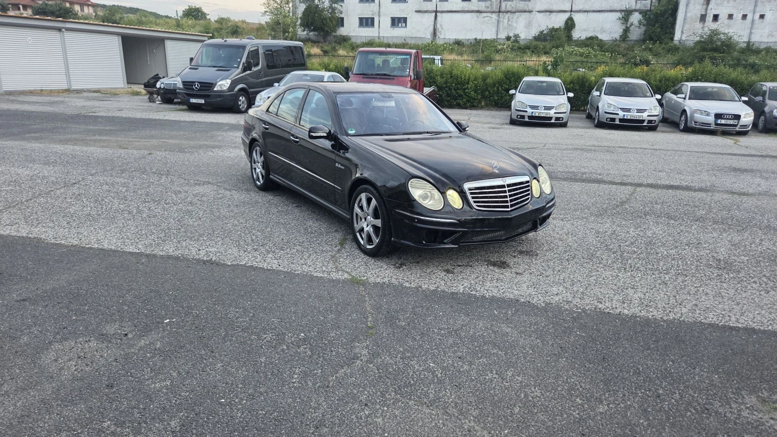 Mercedes-Benz E 500, снимка 11 - Автомобили и джипове - 55182959
