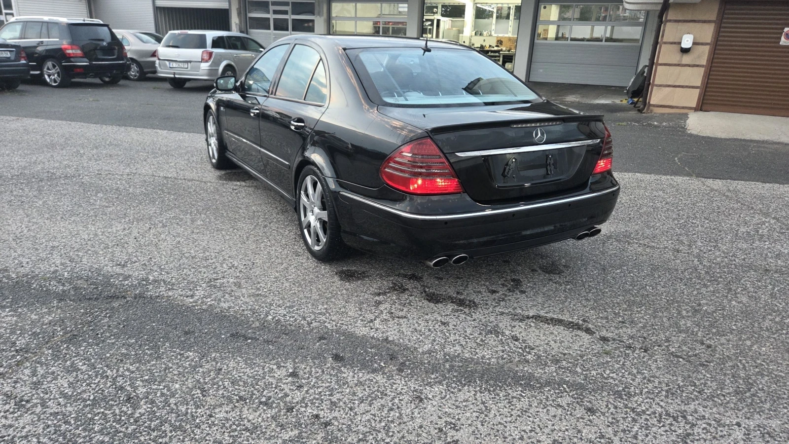 Mercedes-Benz E 500, снимка 14 - Автомобили и джипове - 55182959
