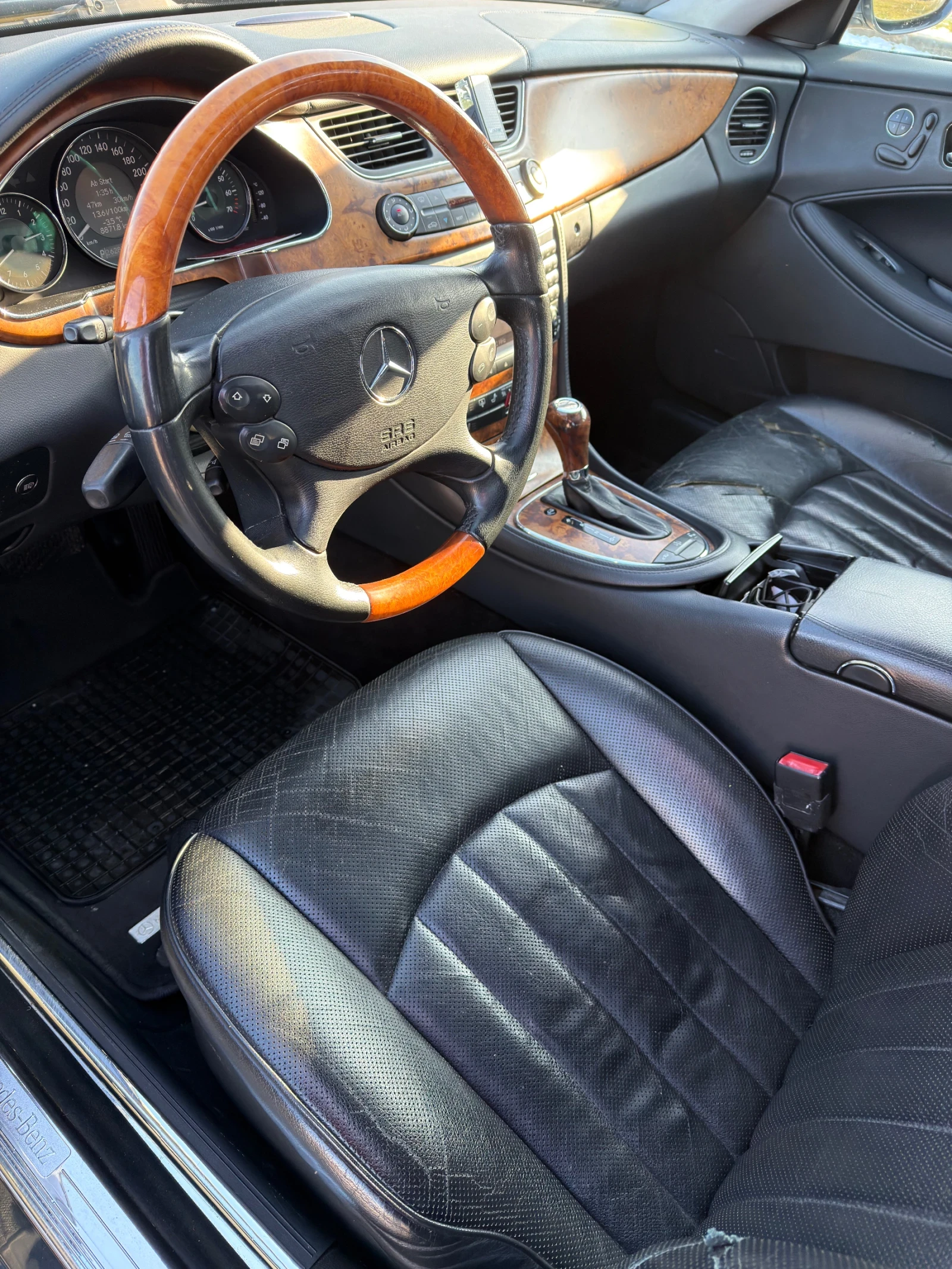Mercedes-Benz CLS 500, снимка 9 - Автомобили и джипове - 55475578