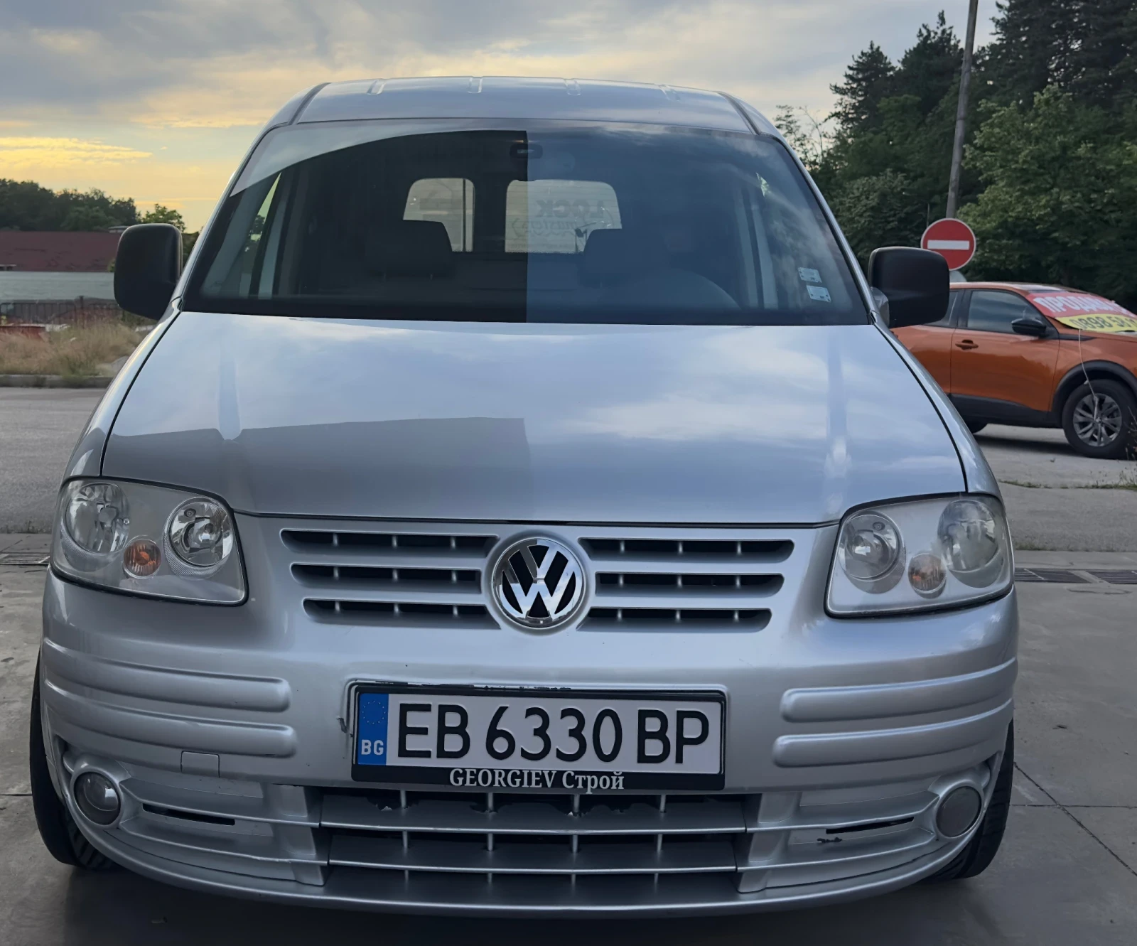 VW Caddy Maxi, снимка 2 - Автомобили и джипове - 56045509