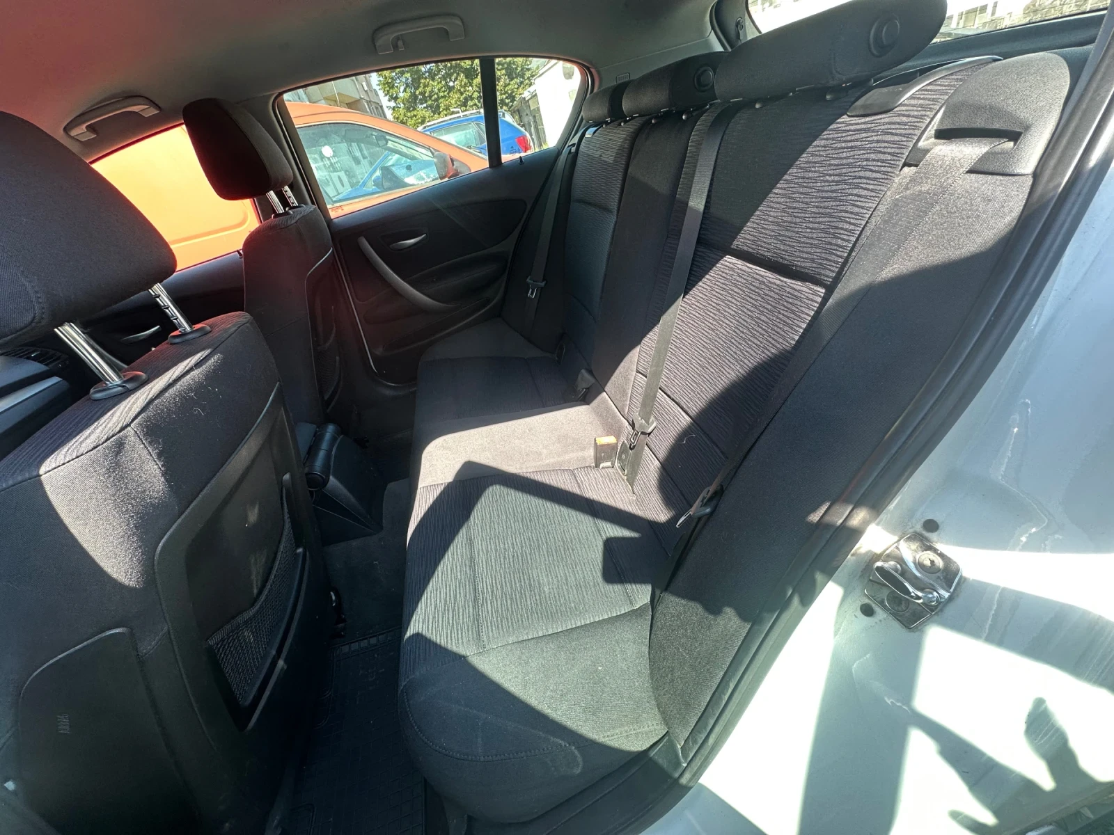 BMW 116 Бензин, снимка 13 - Автомобили и джипове - 56110281