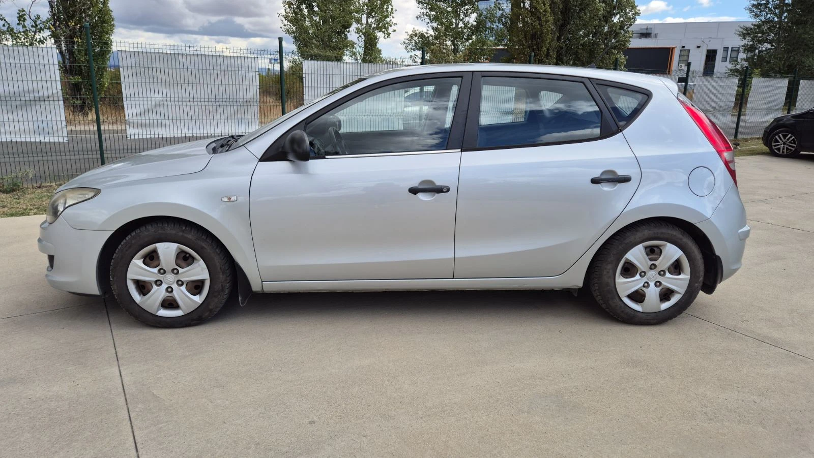 Hyundai I30 1.6 CRDi, снимка 2 - Автомобили и джипове - 56304613