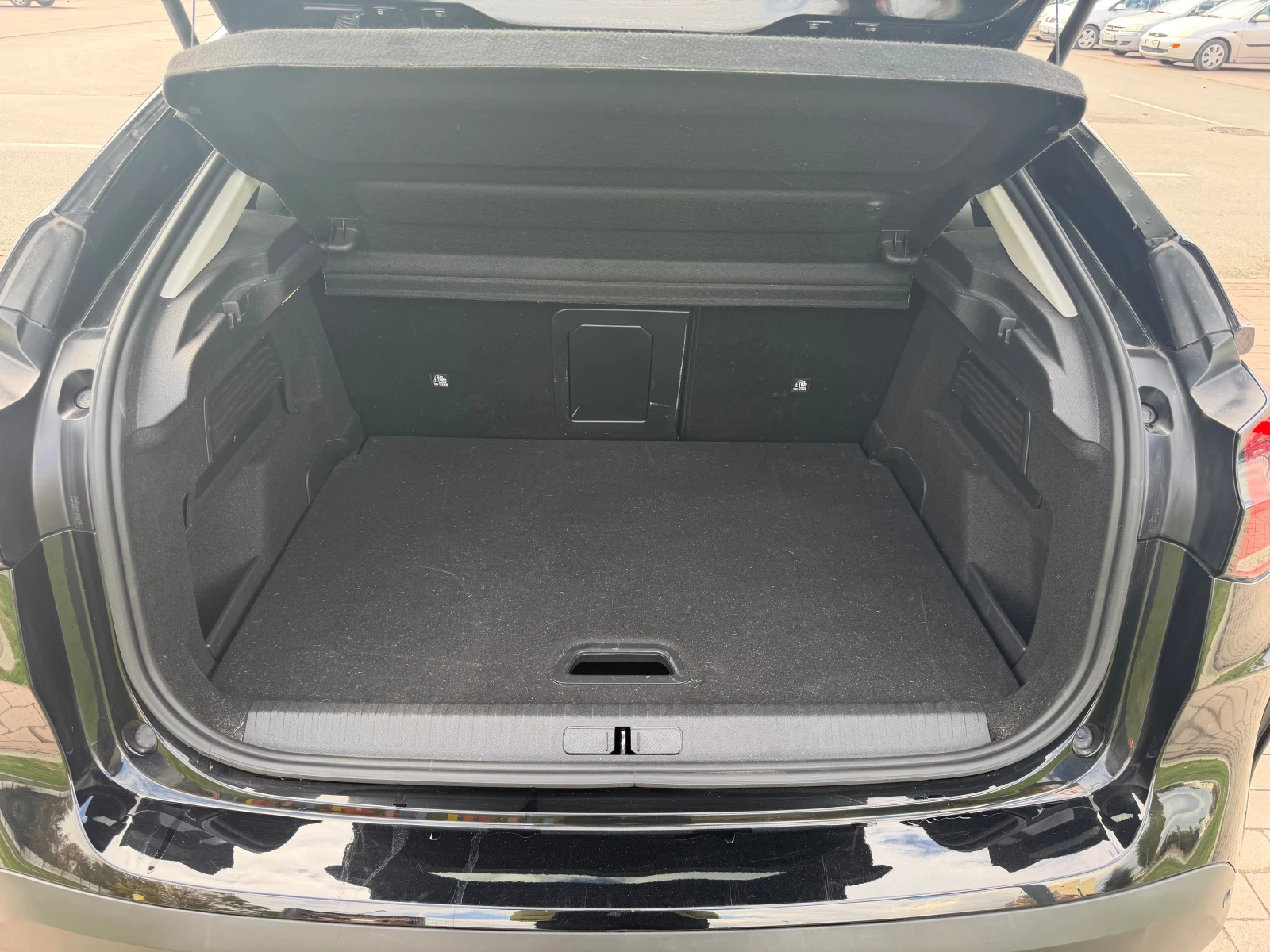 Citroen C4 1, 2 Pure Tech, снимка 11 - Автомобили и джипове - 56636642