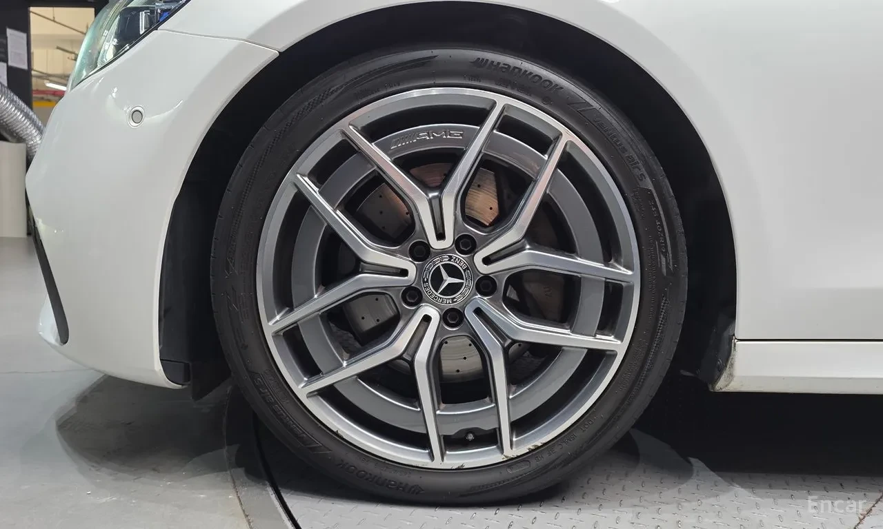 Mercedes-Benz E 220 d 4MATIC AMG Line* Back cam* �������* �������*  | Mobile.bg � ����������� 5