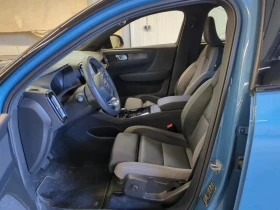 Volvo XC40 Electric , снимка 6