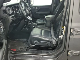 Jeep Gladiator * OVERLAND CREW CAB SHORT BED * CARFAX *  - 19500 € / 38138.68 лв. - 99332382 5