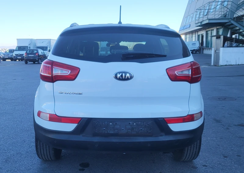 Kia Sportage 1.6i Реални-86700км., снимка 4 - Автомобили и джипове - 47949187