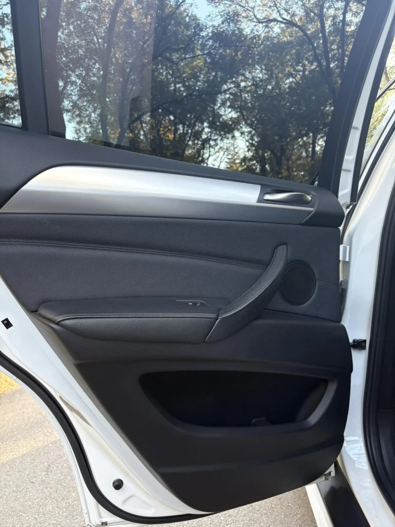 BMW X6, снимка 15 - Автомобили и джипове - 52296750