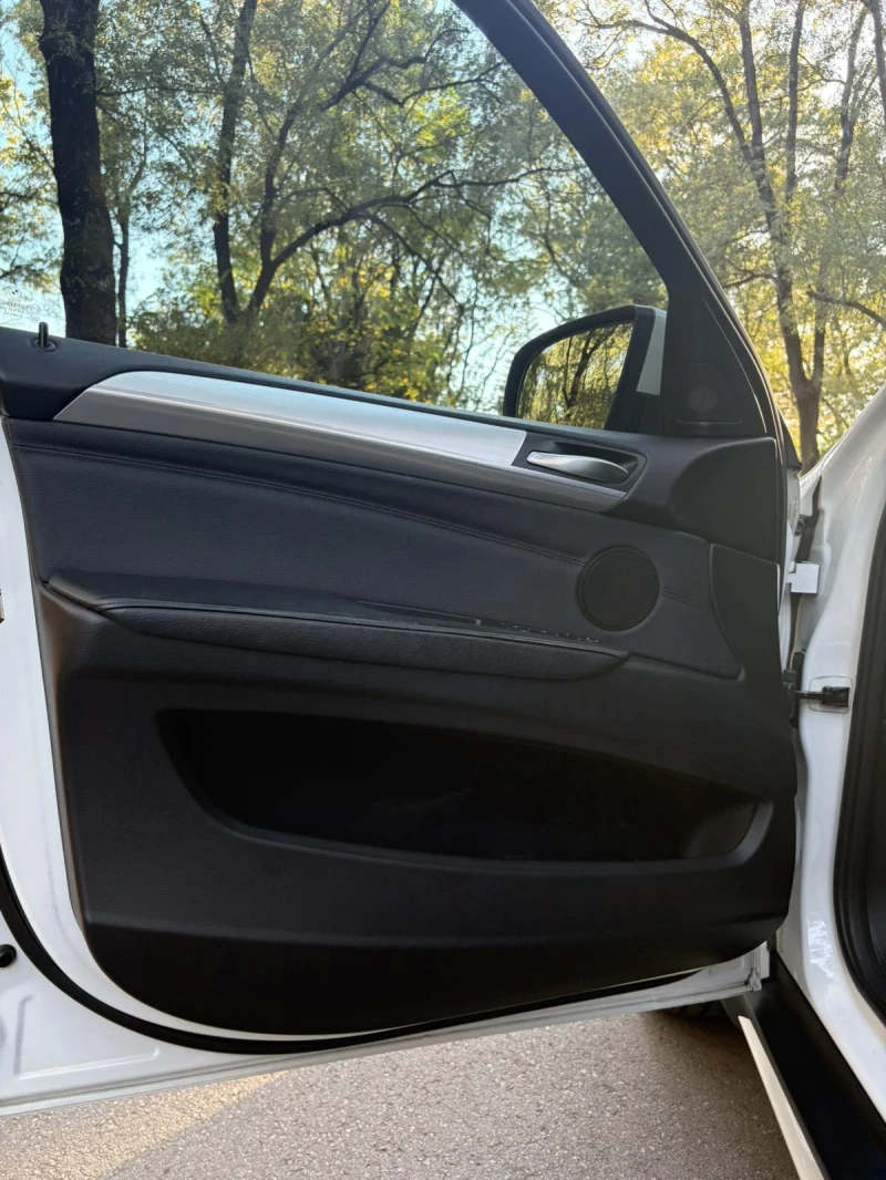 BMW X6, снимка 12 - Автомобили и джипове - 52296750