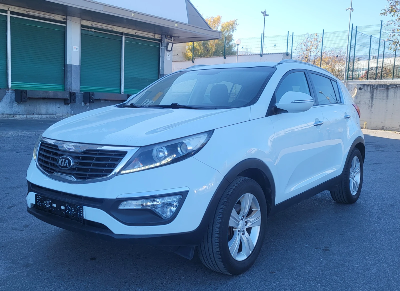 Kia Sportage 1.6i Реални-86700км. - изображение 6