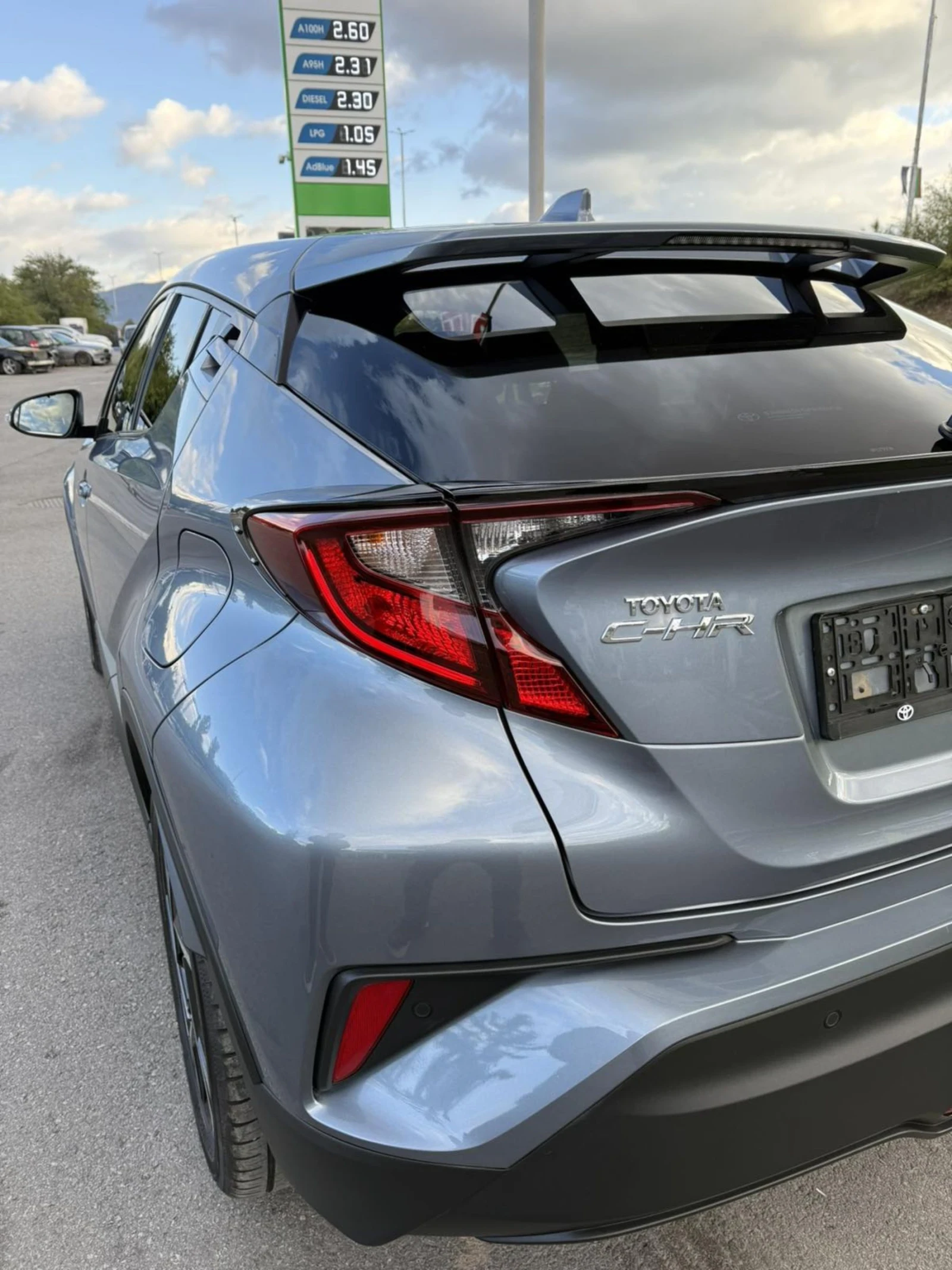 Toyota C-HR HYBRID 67000 - изображение 5
