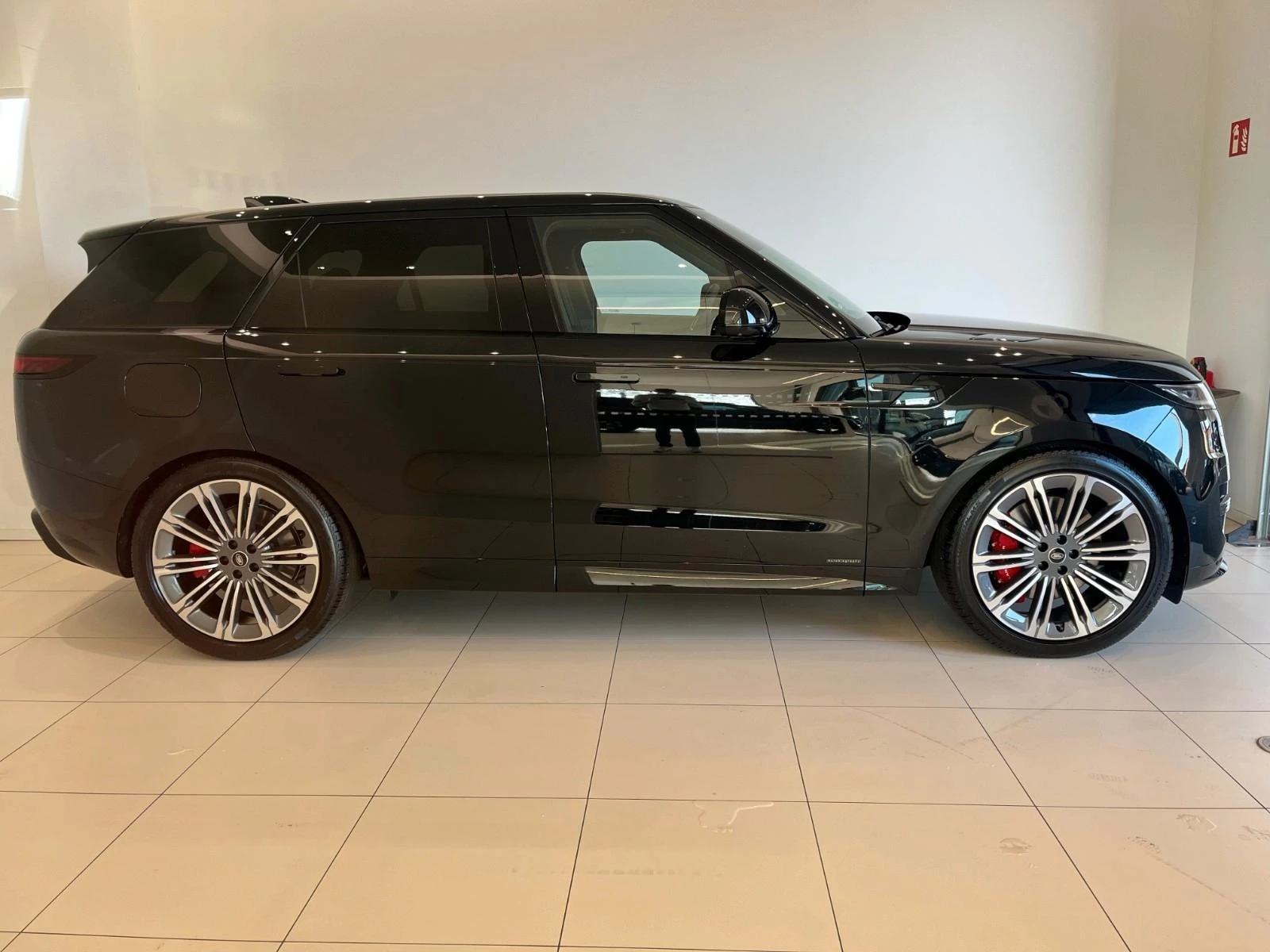 Land Rover Range Rover Sport P530/AUTOBIO/BLACK PACK/MERIDIAN/PANO/HEAD UP/23 - изображение 3